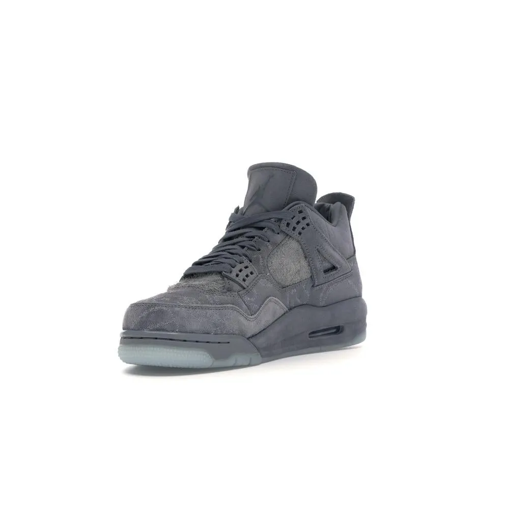 Air Jordan 4 Retro Kaws