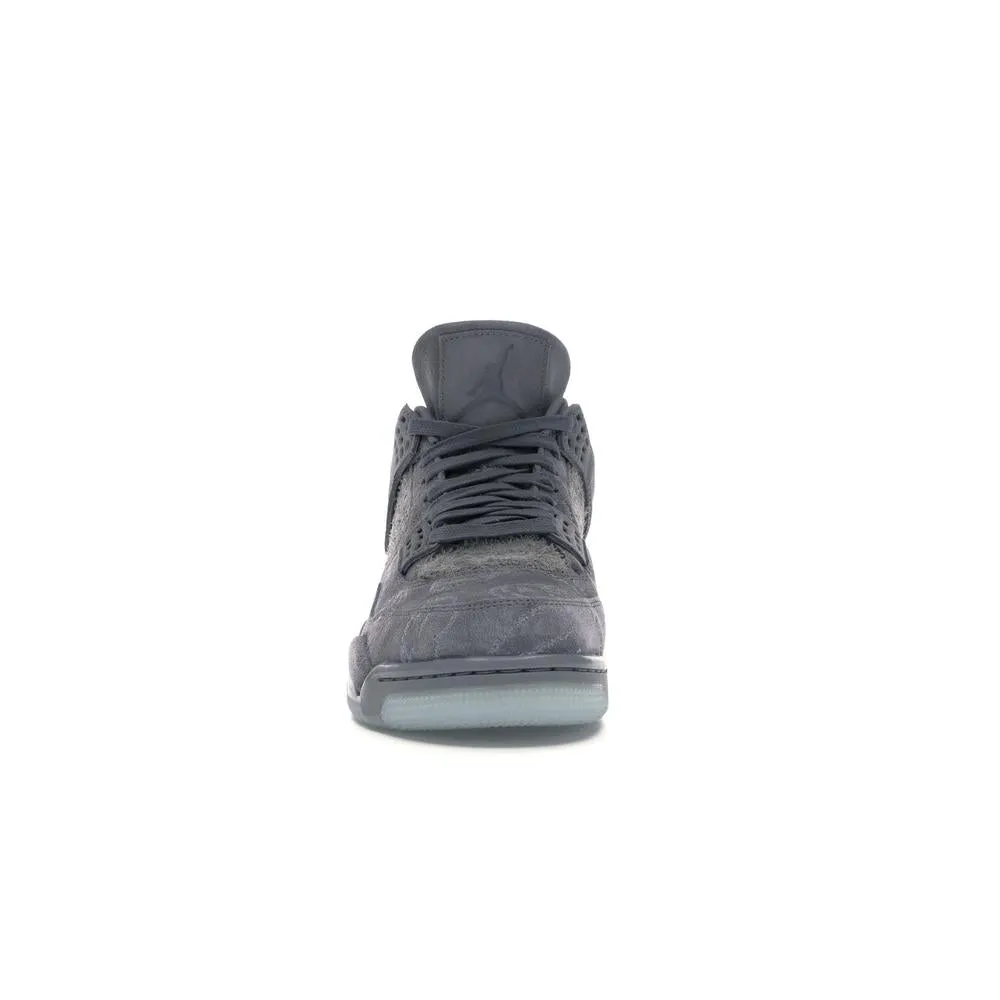 Air Jordan 4 Retro Kaws