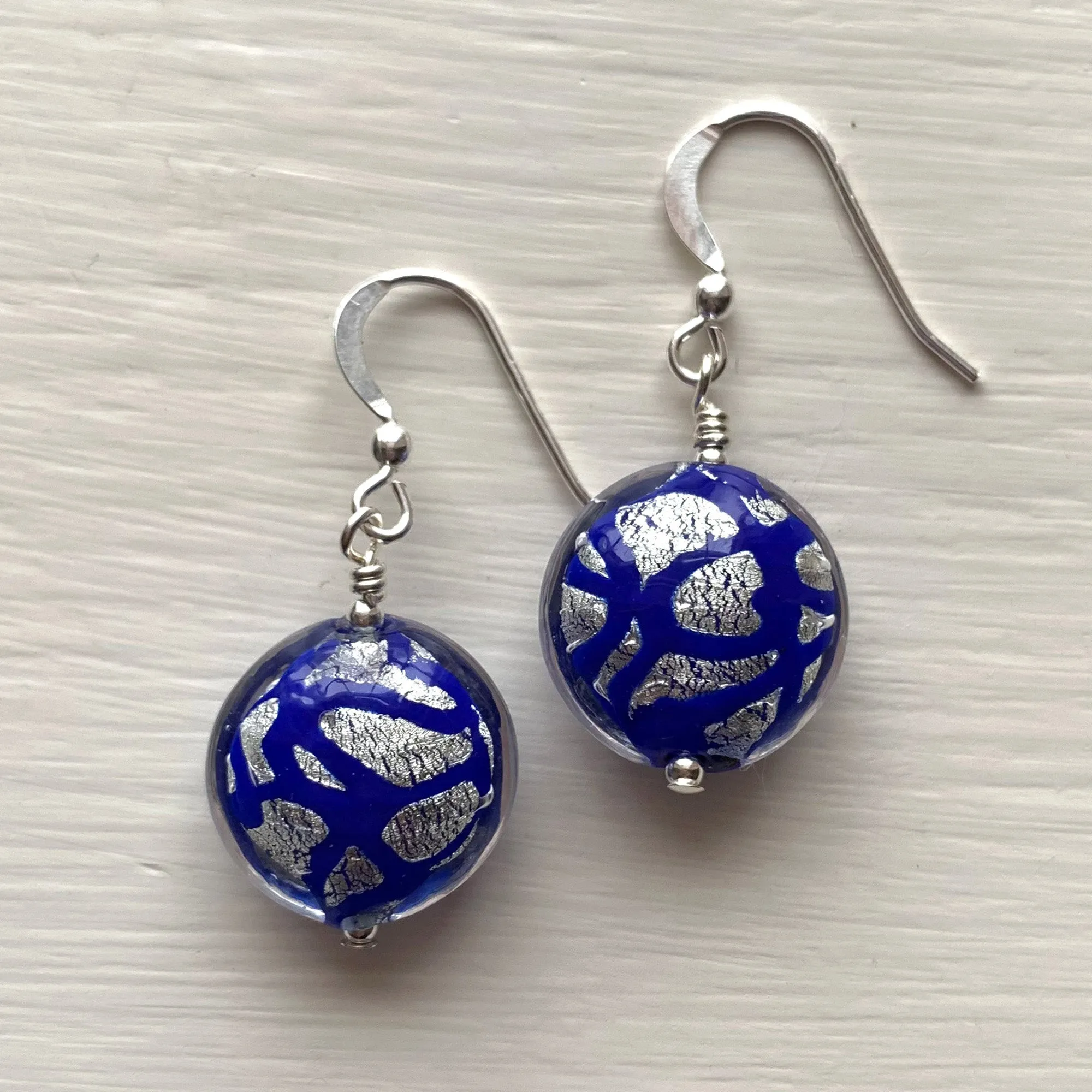 Earrings with blue pastel graffiti and white gold Murano glass medium lentil drops